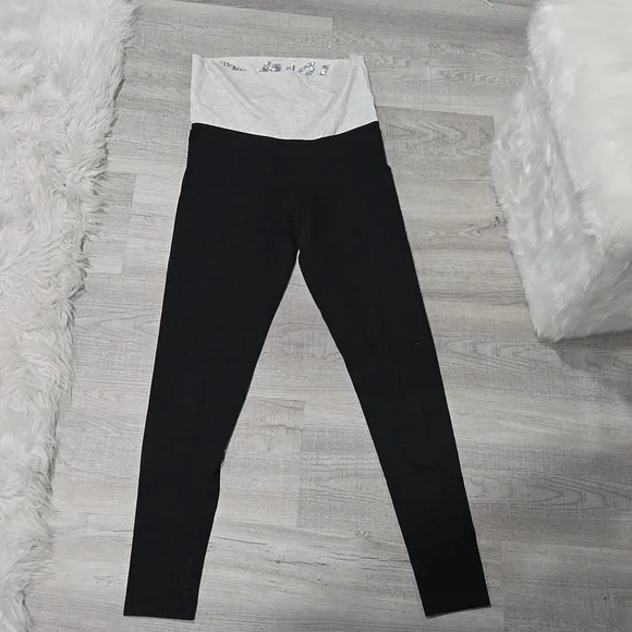 Pink by Victoria's Secret fold over leggings - Picture 4 of 5